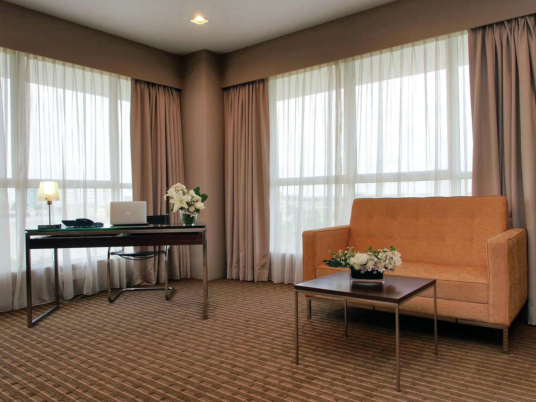 Hotel Primera Suite ไซเบอร์จายา ภายนอก รูปภาพ
