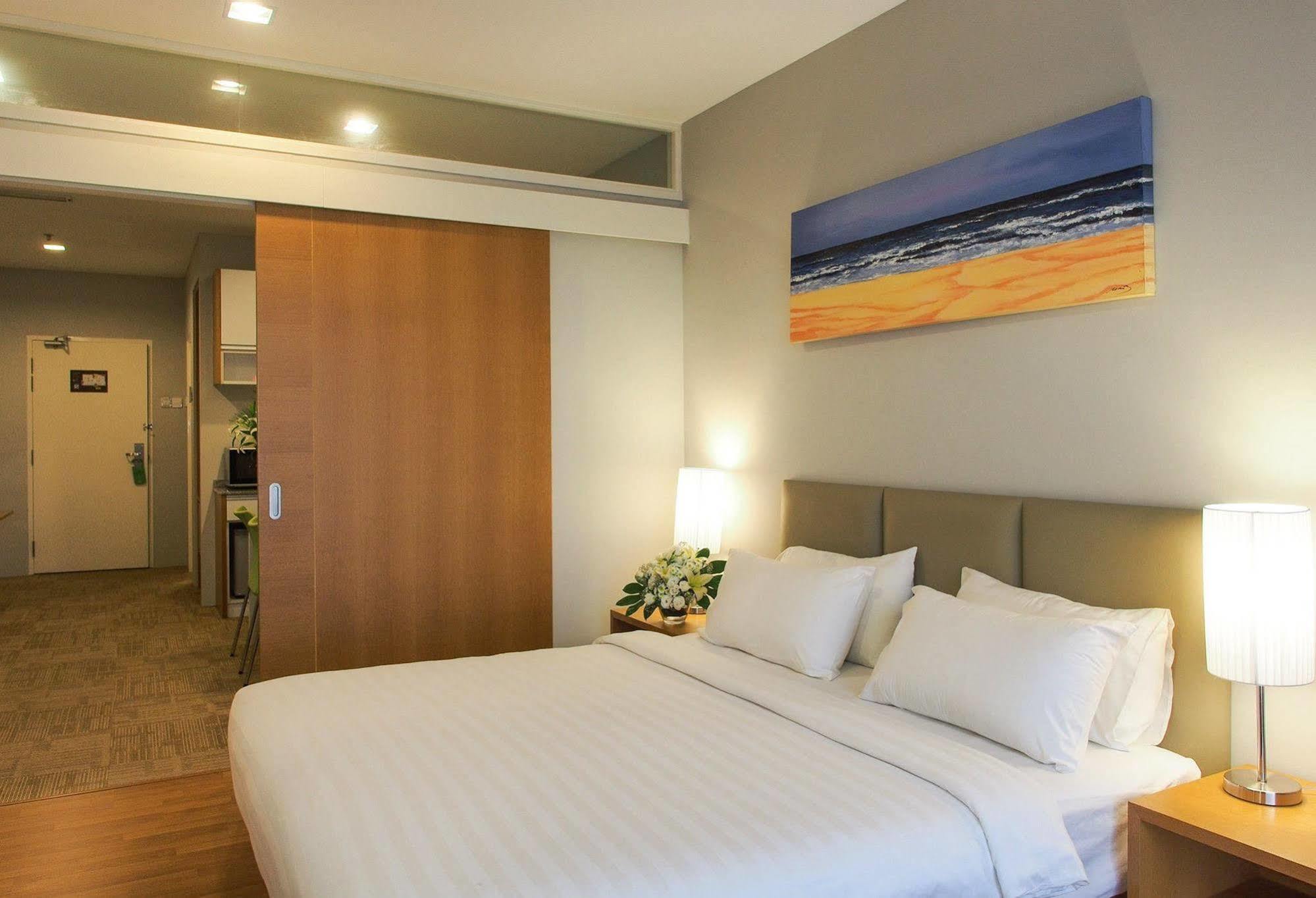 Hotel Primera Suite ไซเบอร์จายา ภายนอก รูปภาพ